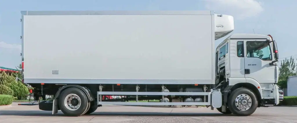 Sitrak G5 4x2 refrigeration truck